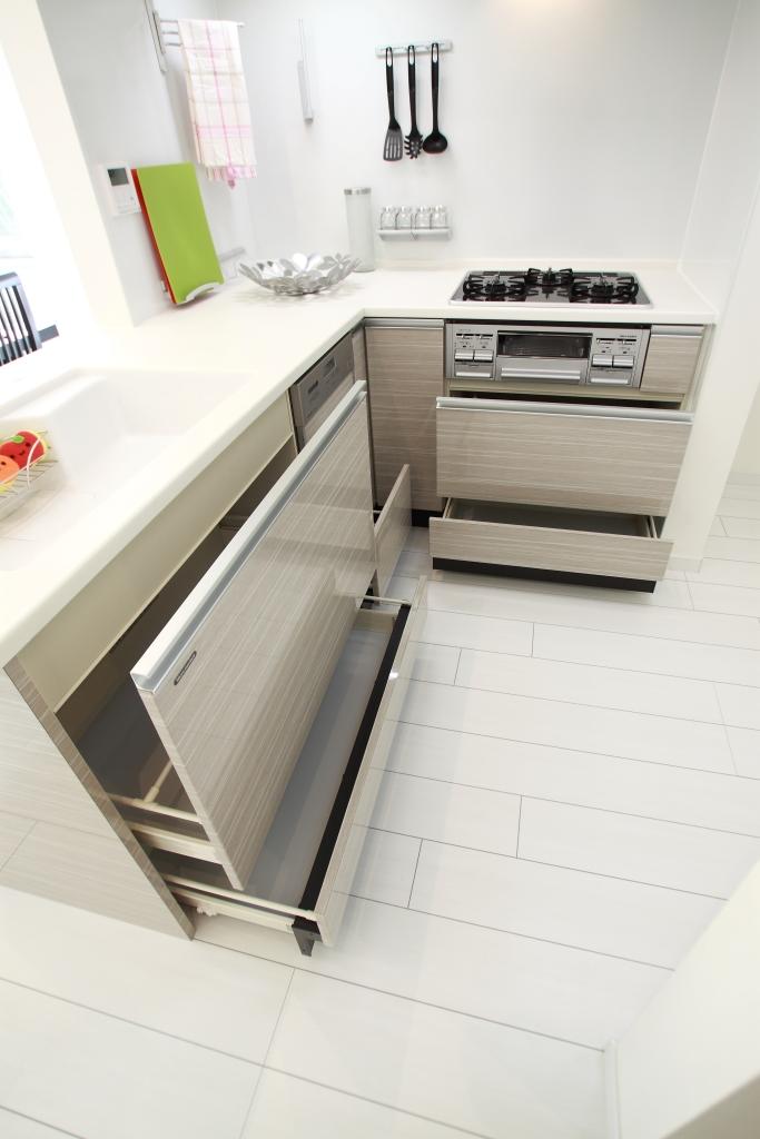 Kitchen. Kitchen (image)