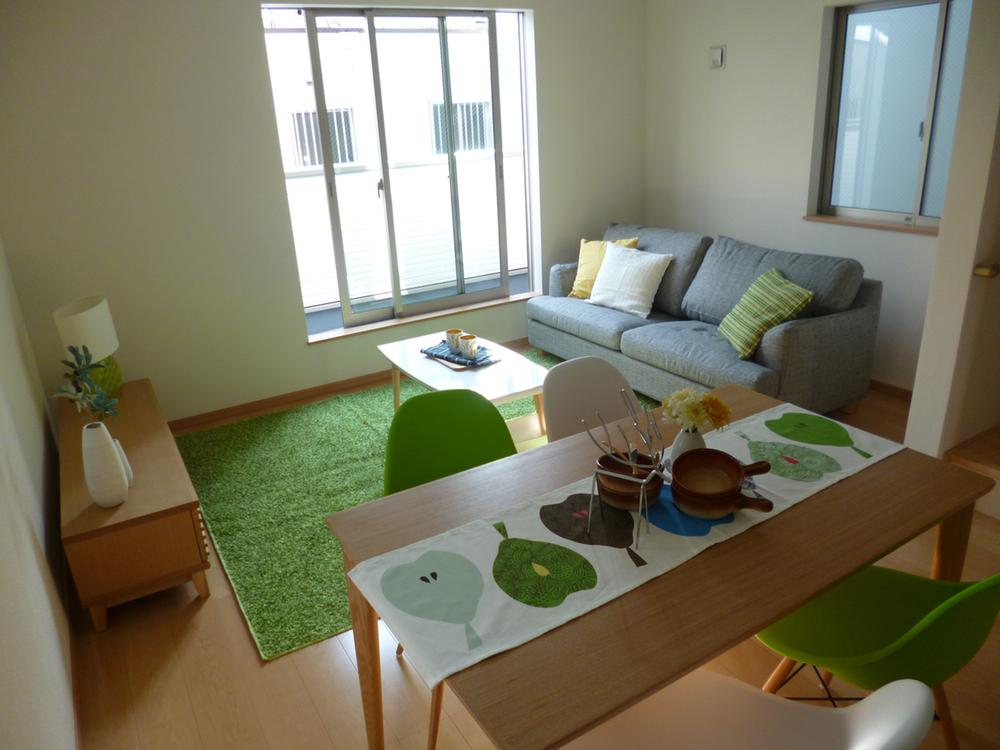 Living. Living can be found as a model room ☆ (1 Building of Taisho Hirao I) 11 August shooting
