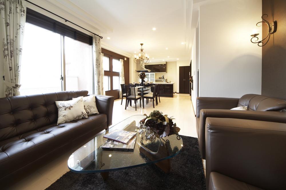 Building plan example (introspection photo). Living stuck to the sense of openness and design (our example of construction)