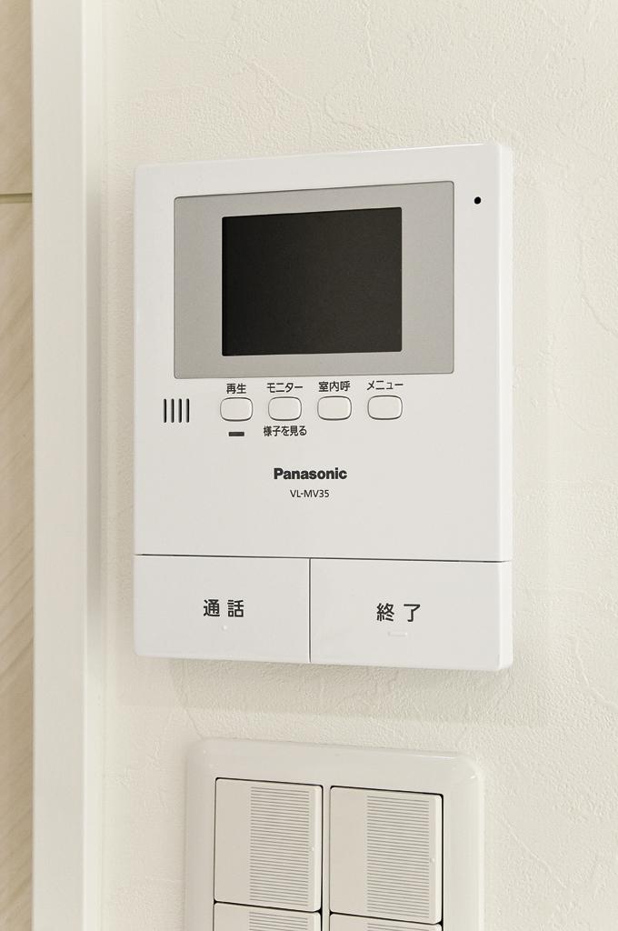 Security equipment. Space hands-free type intercom ・ Also it looks refreshing to look both, Since also attached recording function, Also buy role in crime prevention