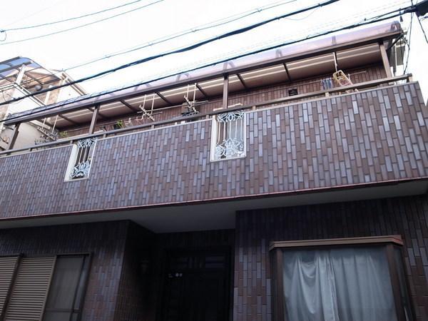 Balcony. Plenty of light from the two-sided balcony ☆