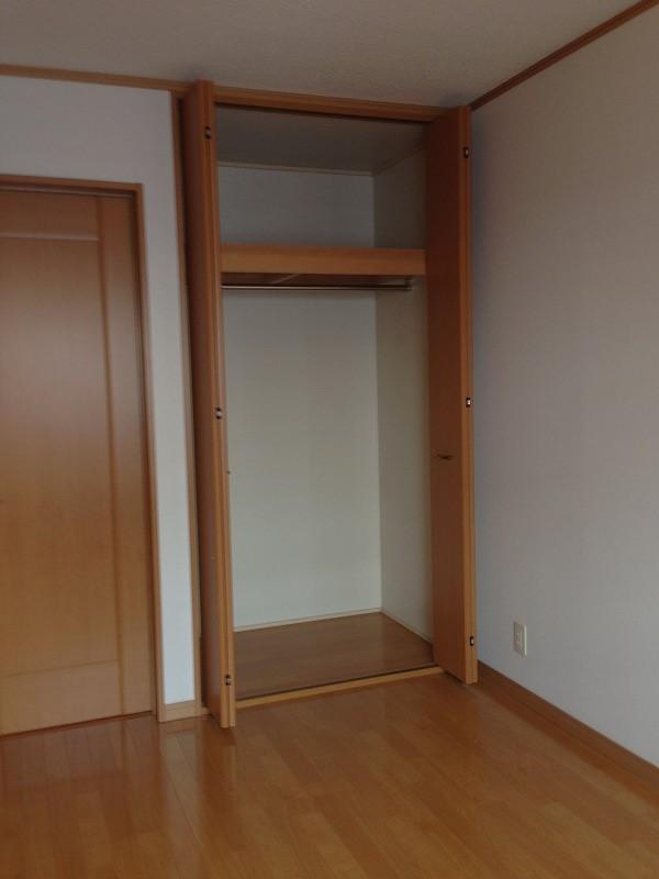 Non-living room. Each room is equipped with storage