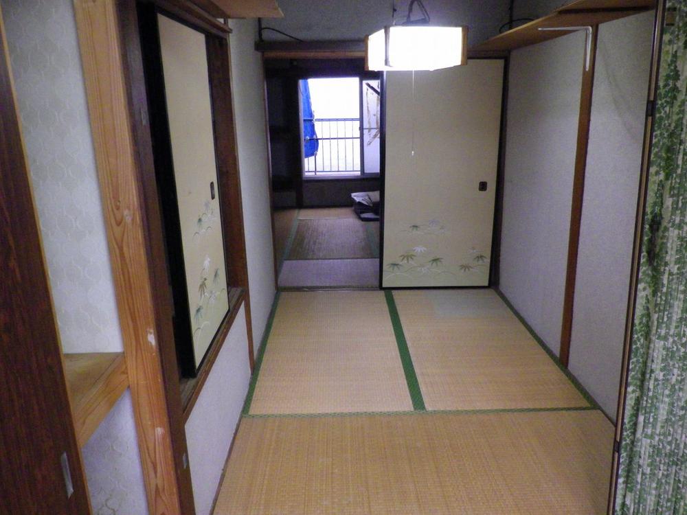 Non-living room. Indoor (10 May 2013) Shooting