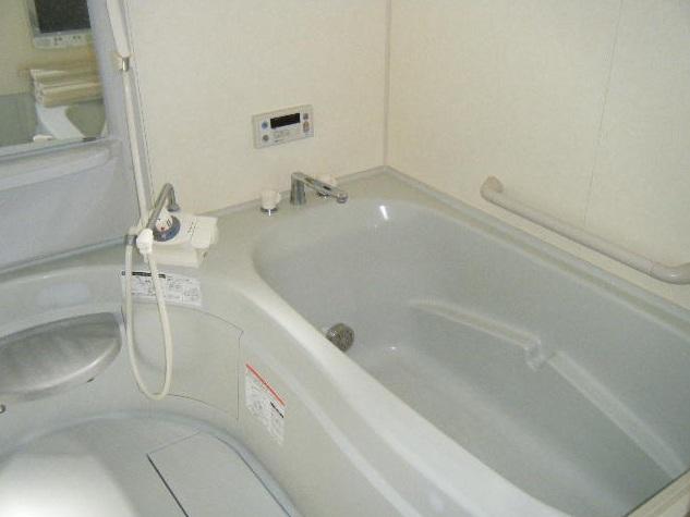 Bathroom. "Spacious want to spend the bus time." "I want to refresh heal the fatigue of the day", etc., The whole family of the healing space!