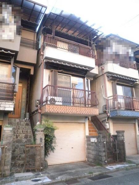 Local appearance photo.  ☆ With the first floor shutter