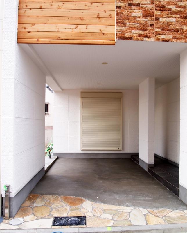 Building plan example (exterior photos). ※ Construction Case garage