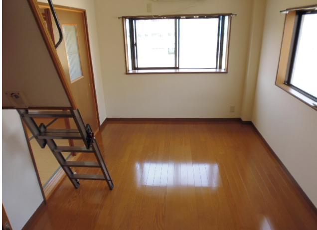 Receipt. It comes with attic storage. 