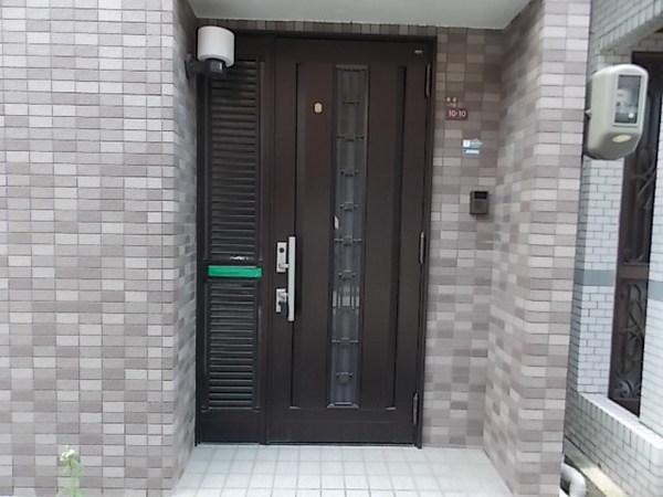 Entrance. Life convenient, Is a convenient living environment