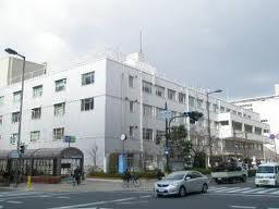 station. Effortlessly daily commute in 600m walking distance to the subway Yokozutsumi Station.