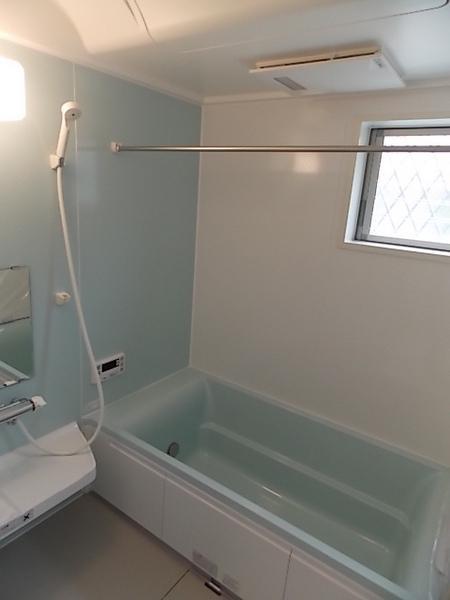 Same specifications photo (bathroom). With safe bathroom dryer in your laundry on a rainy day or a cold day
