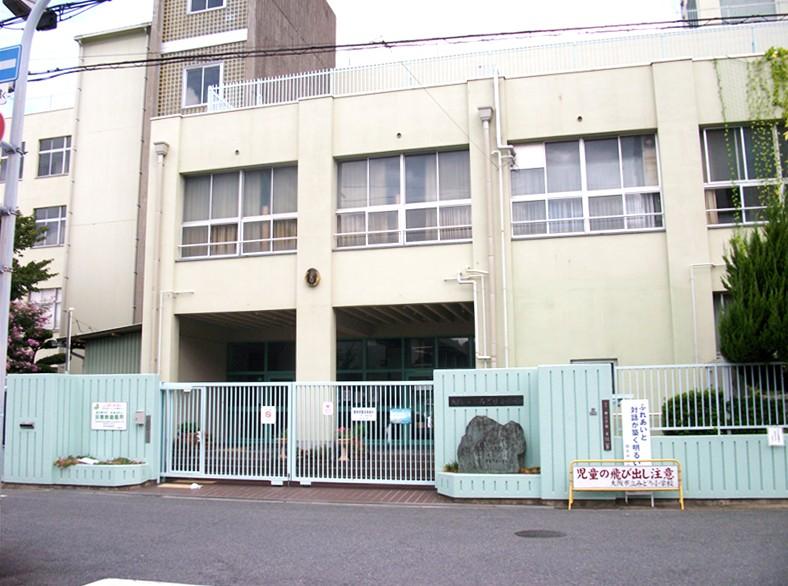 Other. Green Elementary School 3-minute walk