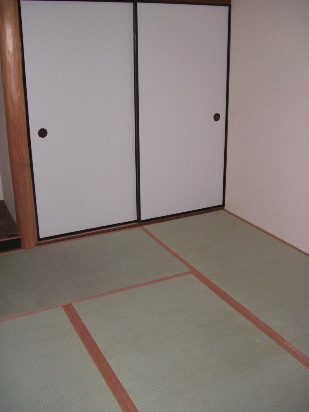 Non-living room. Indoor (07 May 2013) Shooting