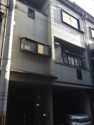 Local appearance photo. Building appearance wood ・ Reinforced concrete three-story. Heisei 9 November architecture