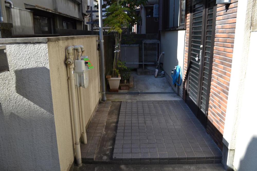 Entrance. Local (11 May 2013) Shooting bicycle ・ Relaxed, such as bike ~ Parking possible