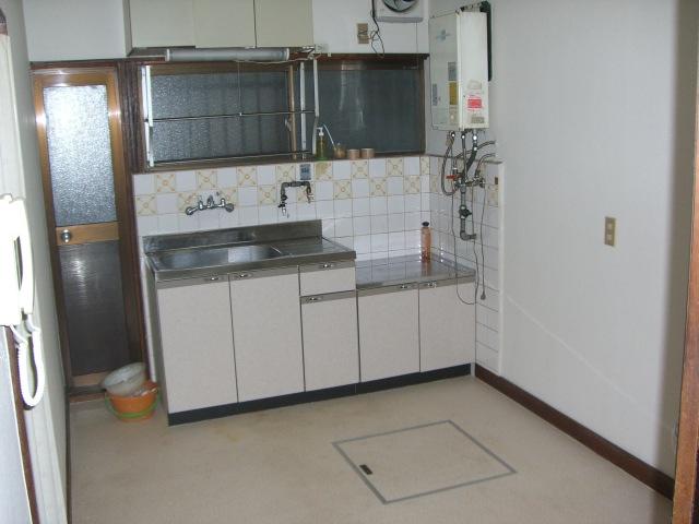 Non-living room. Indoor (September 2013) Shooting