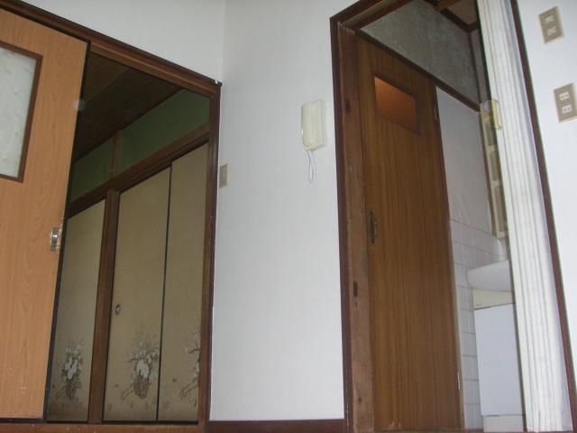 Non-living room. Indoor (September 2013) Shooting