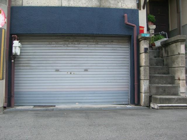 Parking lot. Local (September 2013) Shooting