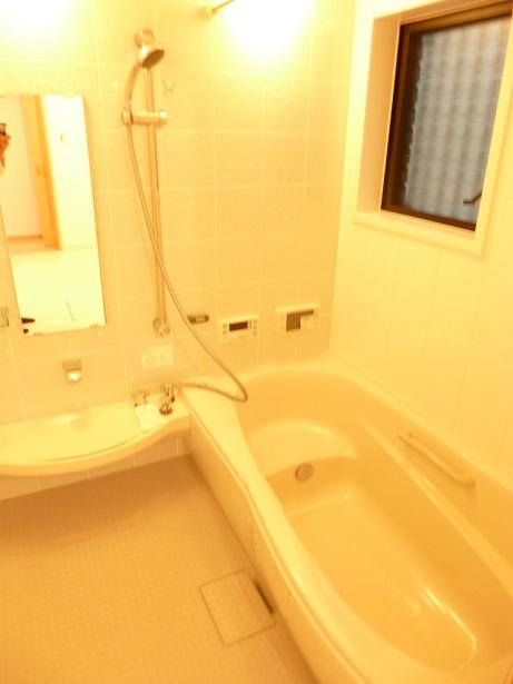 Same specifications photo (bathroom). "Spacious want to spend the bus time." "I want to refresh heal the fatigue of the day", etc., The whole family of the healing space!