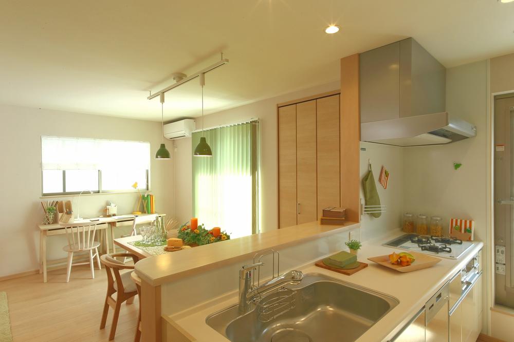 Living. The same type image Since the entire overlooks, You can play with confidence even in small children.