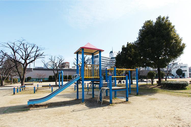 park. 110m until Nonakaminami park