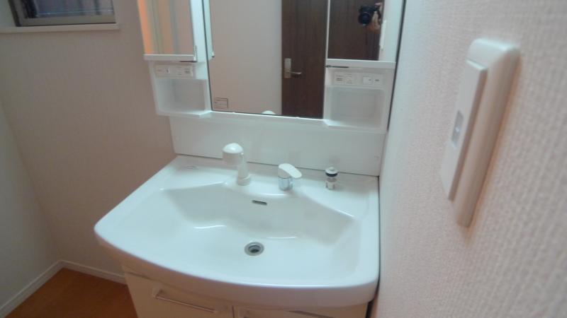 Same specifications photos (Other introspection)