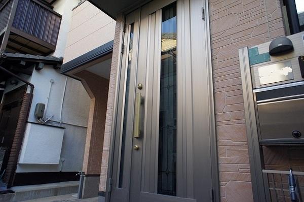 Entrance. New life that begins in a relaxed manner in this area