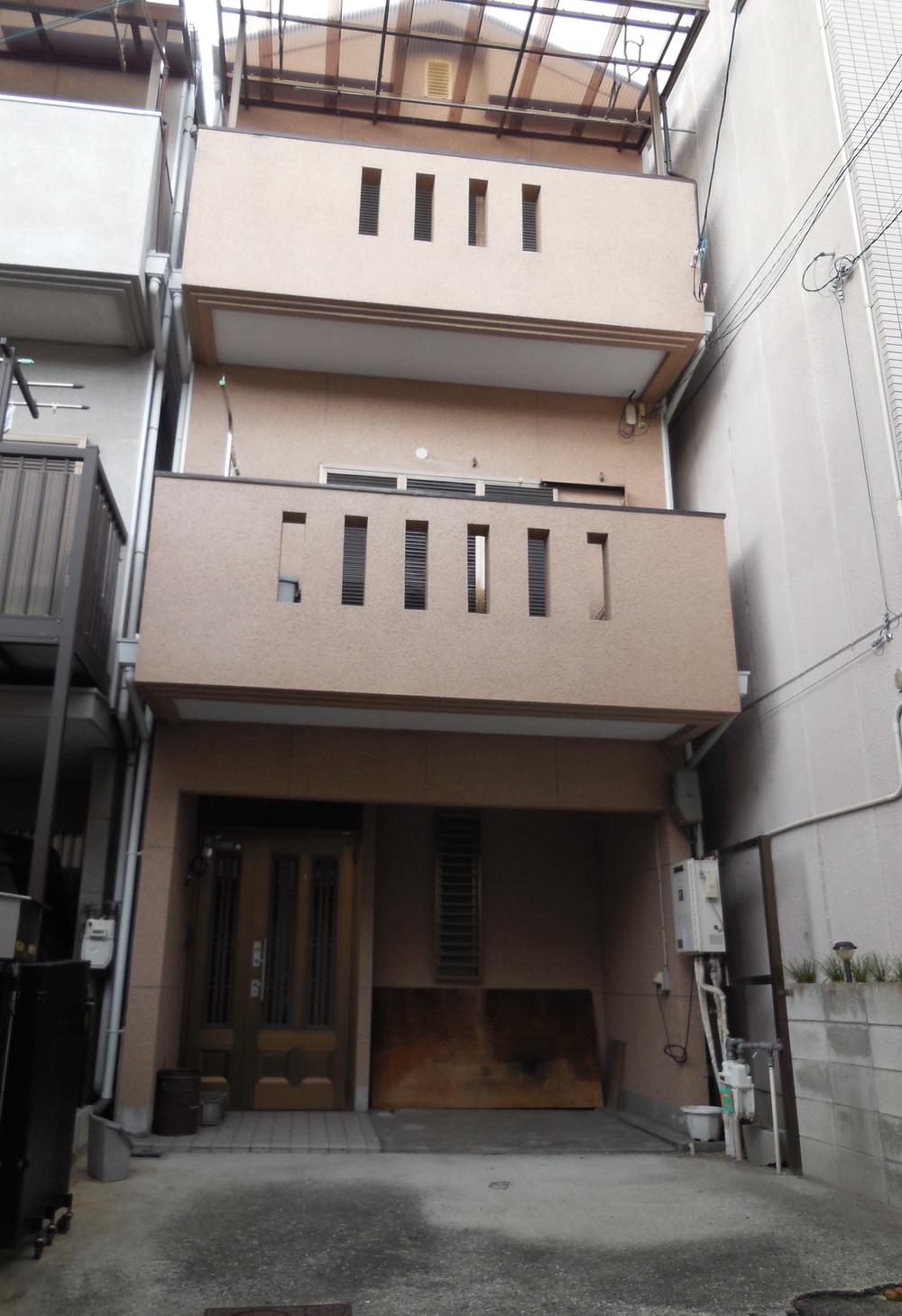 Local appearance photo