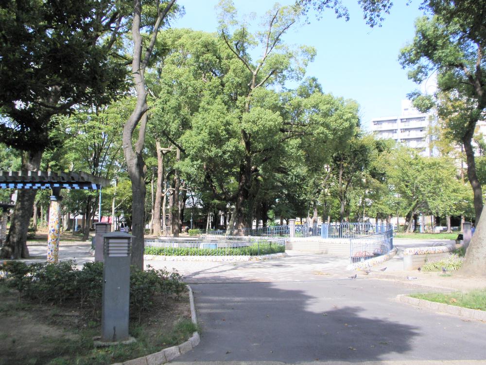 Other. Oasis 4-minute walk from the "thirteen park"