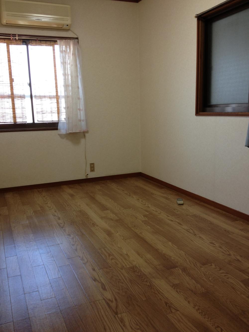 Other introspection. Indoor (September 2013) Shooting