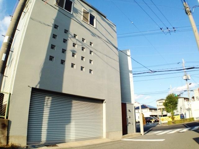 Local appearance photo