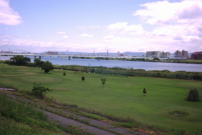 park. Yodogawa river until the (park) 80m