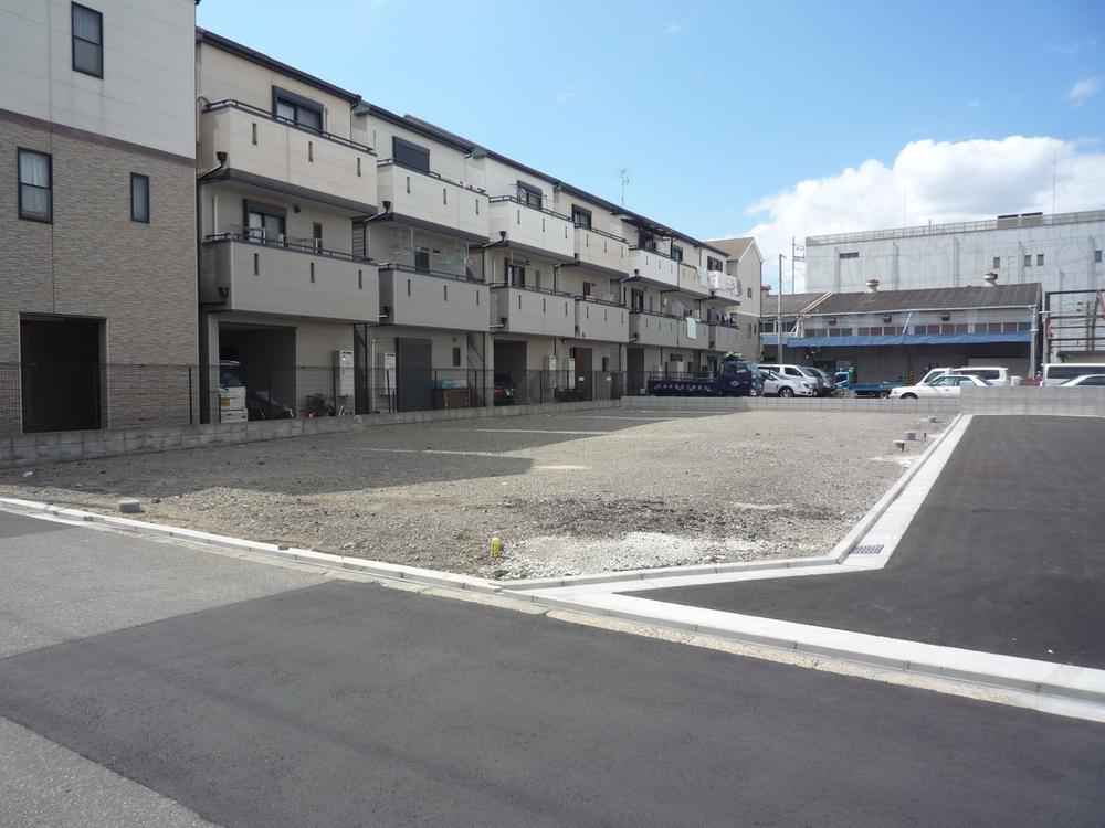 Local photos, including front road. Local (September 2013) Shooting