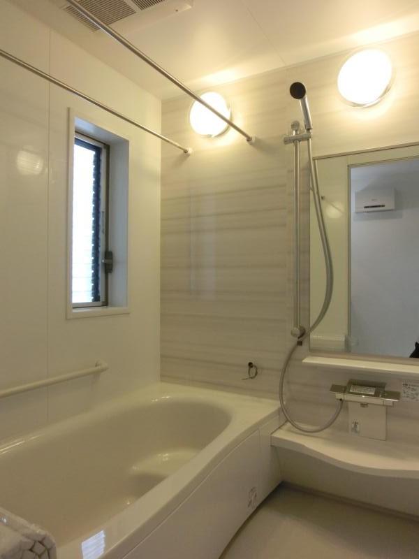 Bathroom. Indoor (June 2013) Shooting