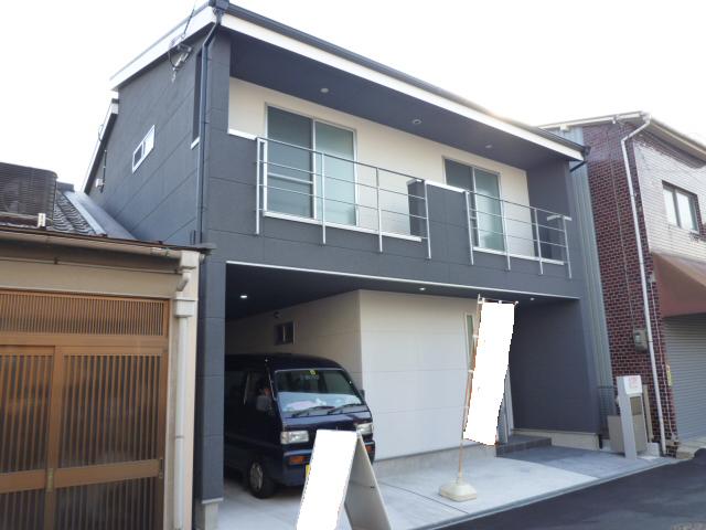 Local appearance photo. Local (11 May 2013) Shooting