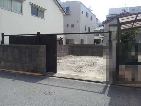 Local land photo. It is the scenery of appearance. There 6.4m population between the land.