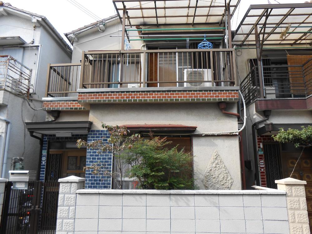 Local appearance photo. Since a very quiet place, You can live in calm slowly