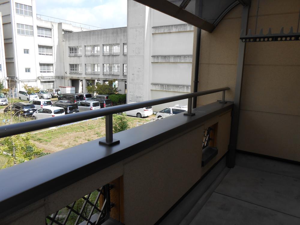 Balcony. Convenient two-sided balcony