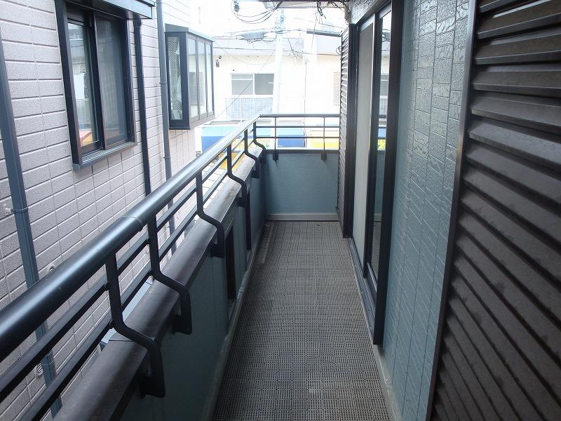 Balcony. Local (08 May 2013) Shooting