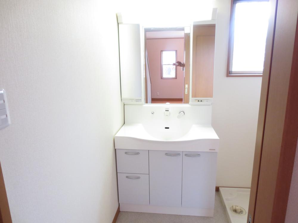 Wash basin, toilet. Pure white wash basin with cleanliness