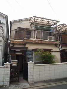 Local appearance photo. Local (10 May 2013) Shooting