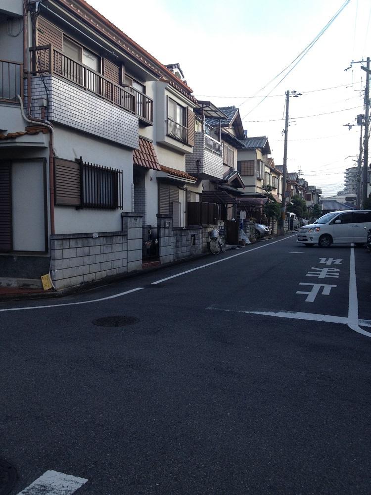 Local photos, including front road. Local (12 May 2013) Shooting