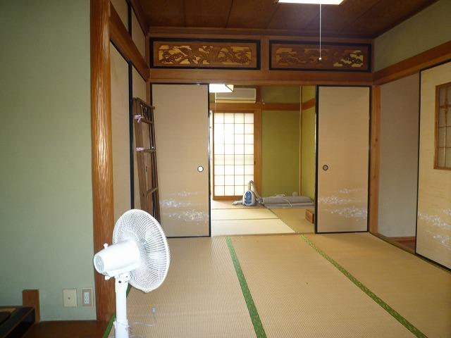 Non-living room. Indoor (12 May 2013) Shooting