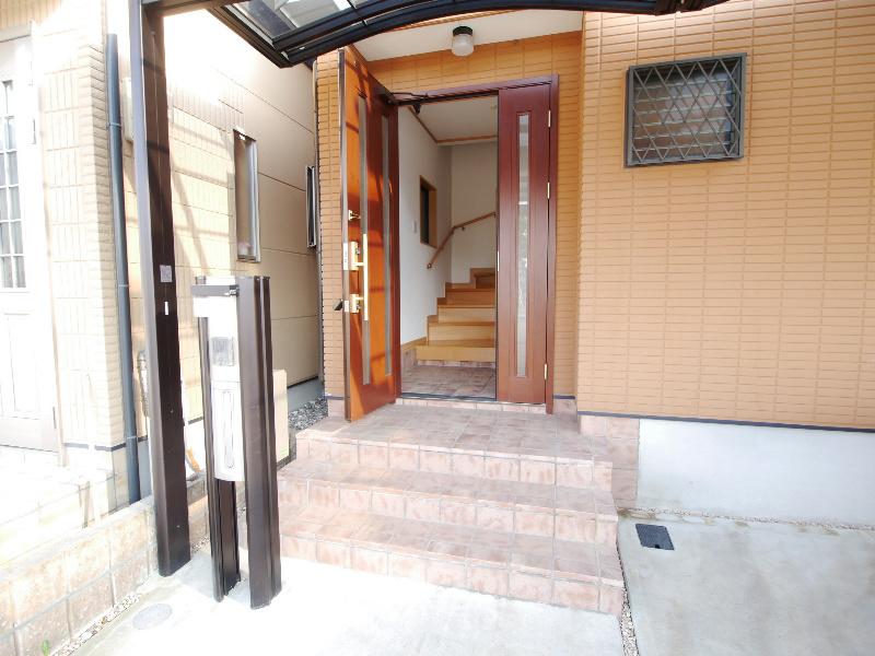 Entrance. Local shooting