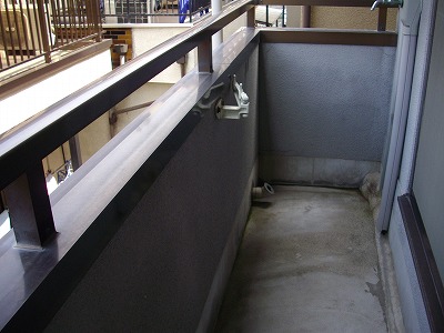 Balcony. Sunny balcony ^^ (southeast)