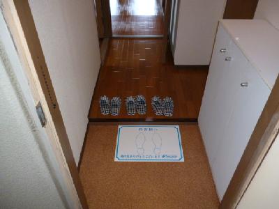 Entrance. Cupboard