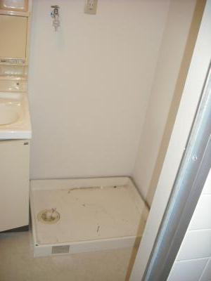 Other. Indoor laundry Storage