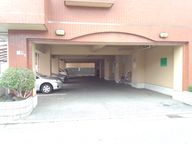 Parking lot