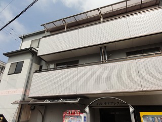Building appearance. Appearance 3
