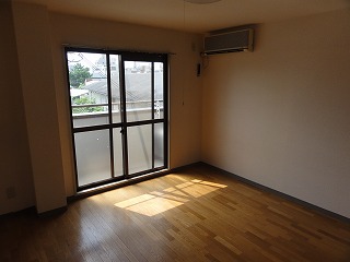 Living and room. Sunny Western-style by ^^