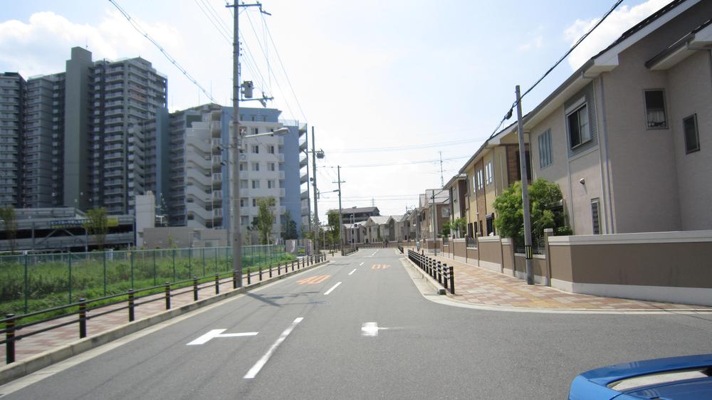 Streets around. 80m to the periphery of the city skyline
